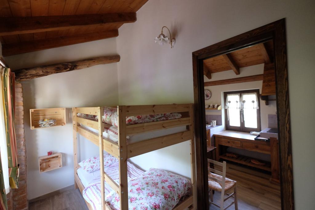 Ferienwohnung Cascina Bricco Ovada Zimmer foto